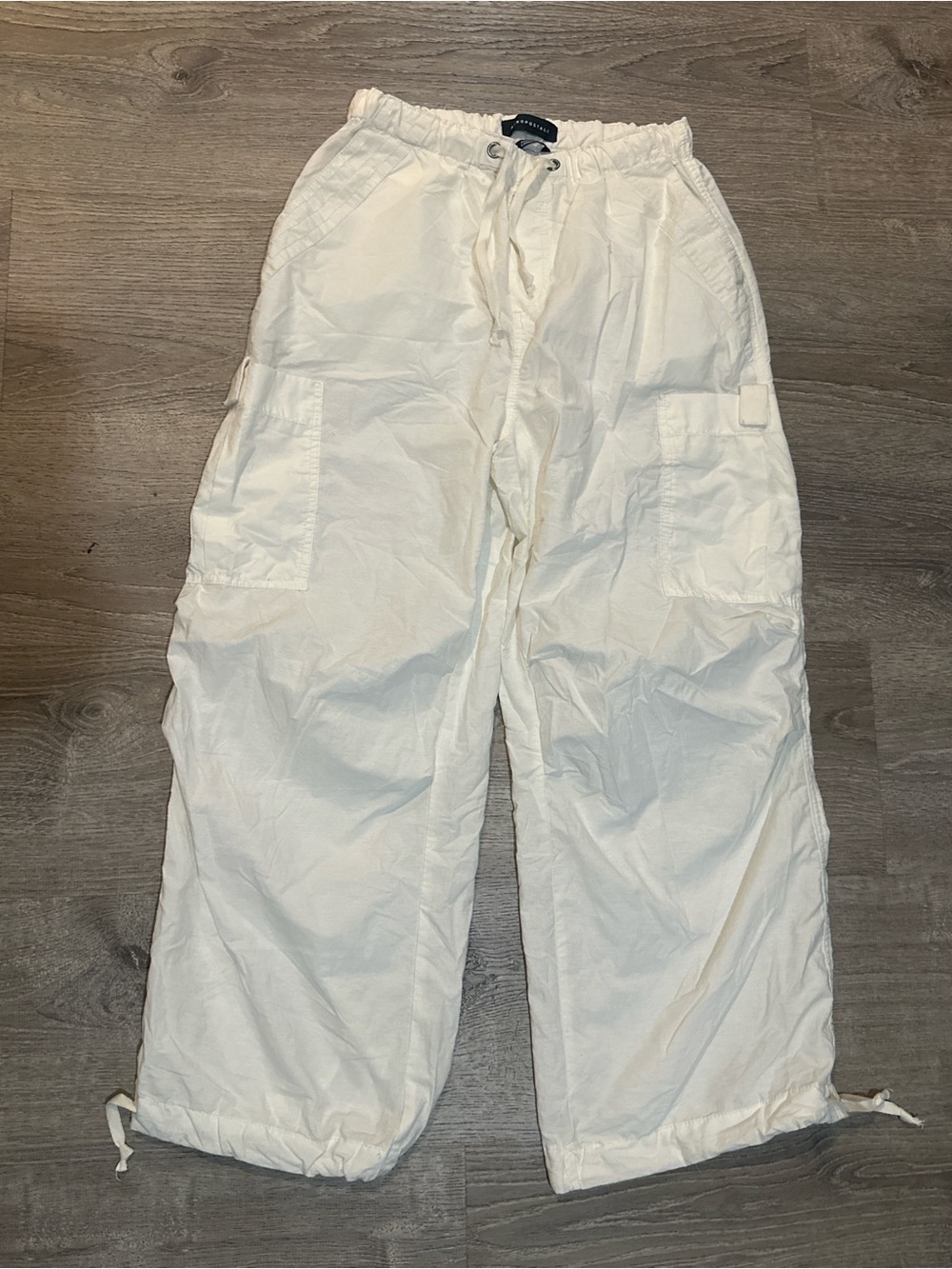 Aeropostale Women’s White Parachute Cargo Pants Size XS‎ Y2K Wide Leg Utility